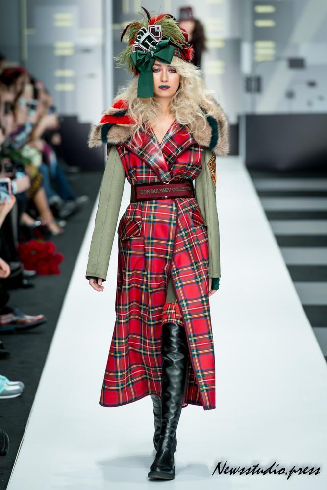 Показ новой коллекции Игоря Гуляева на Неделе Высокой моды Mercedes - Benz Fashion Week Russia 2018