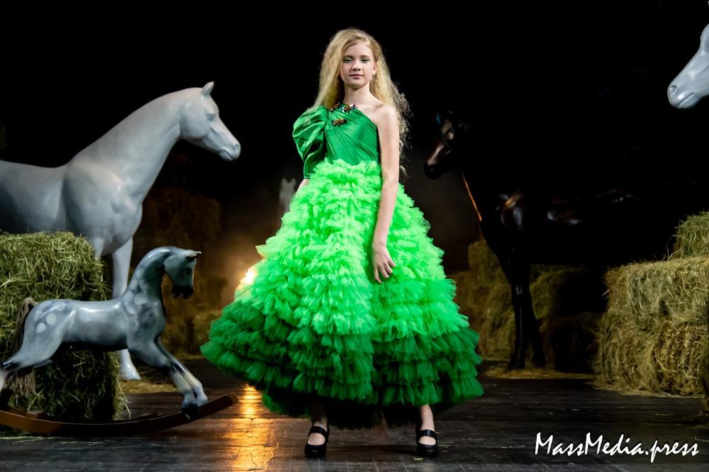 Показ новой коллекции Natalya Ryazanova на Magic Fashion Week 2023